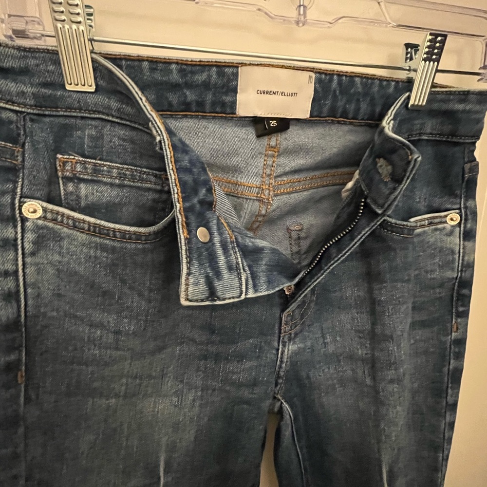 Current/Elliott Faded Blue Denim Jeans